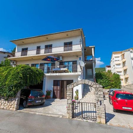 Apartment Suzy Dramalj Exterior foto