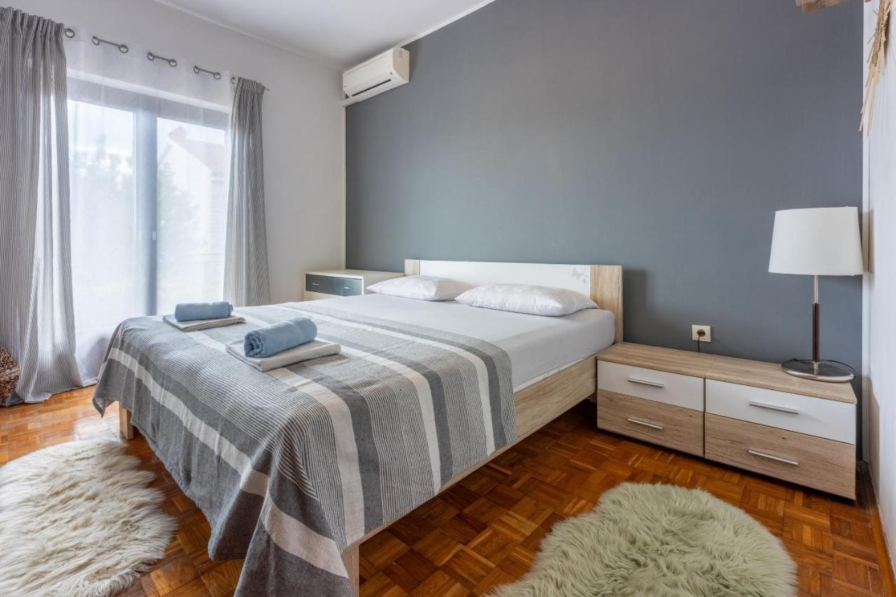 Apartment Suzy Dramalj Exterior foto