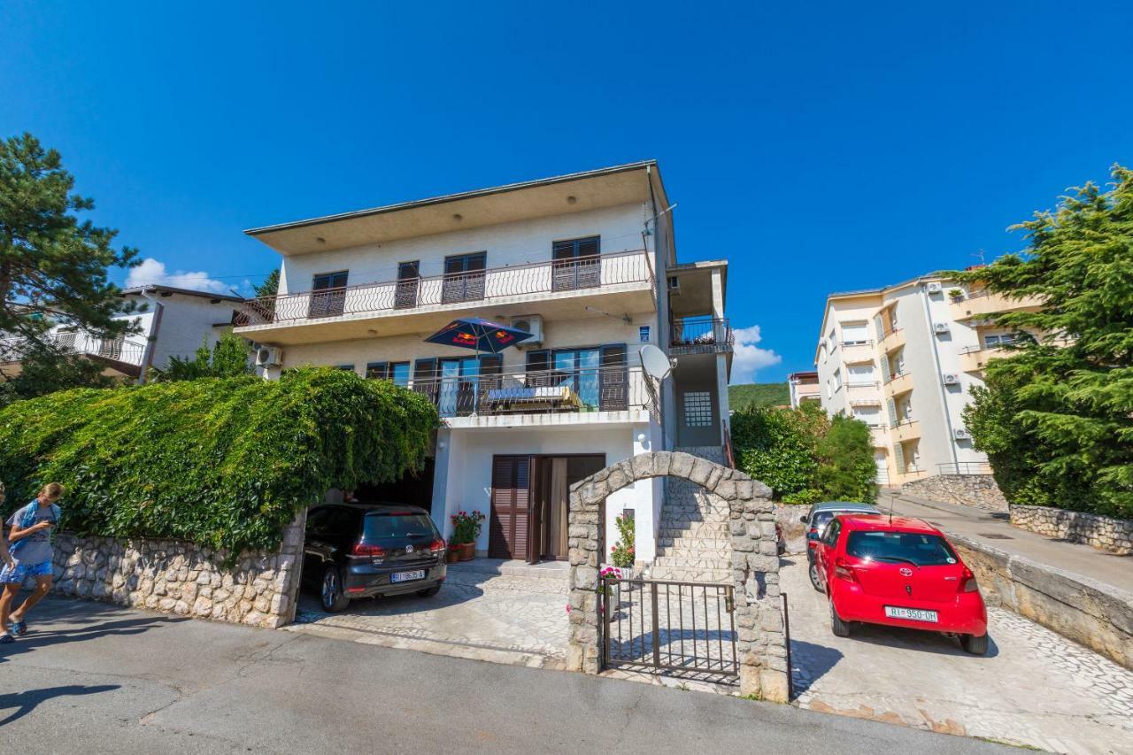 Apartment Suzy Dramalj Exterior foto
